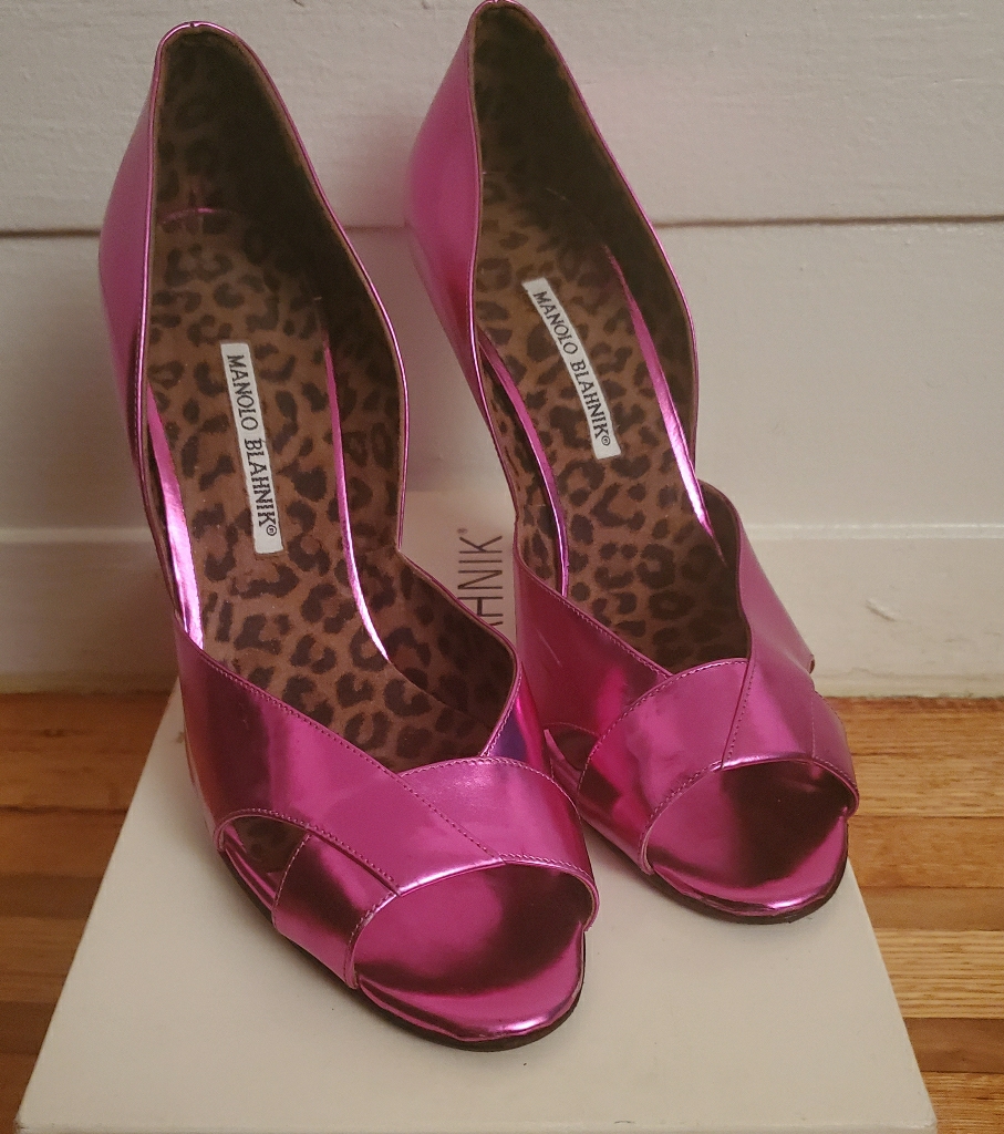 Manolo Blahnik Kava